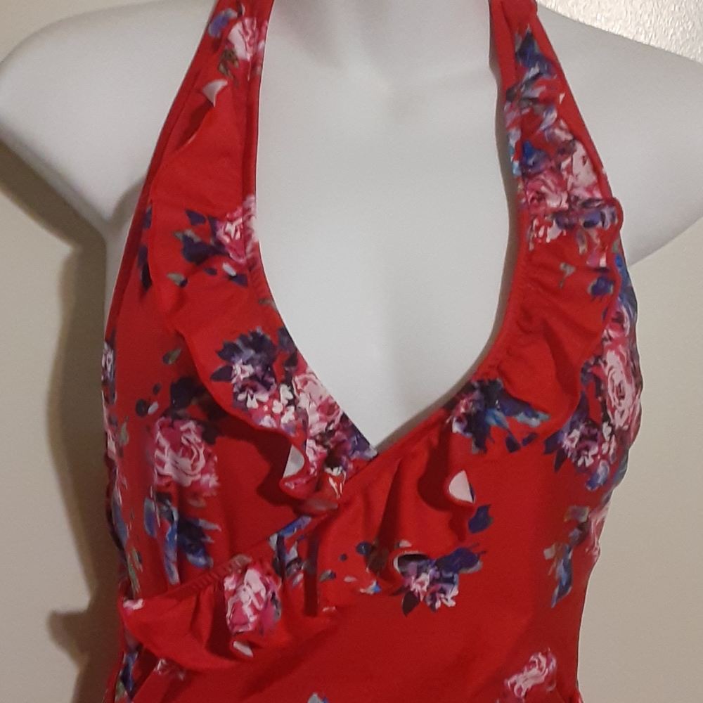Modcloth Ruffled Baithing Suit - Picture 3 of 5
